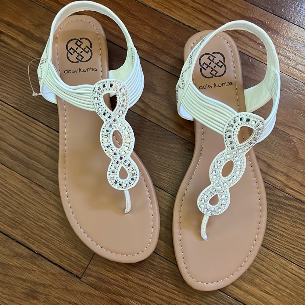 Never wore Daisy Fuentes strappy sandals  -